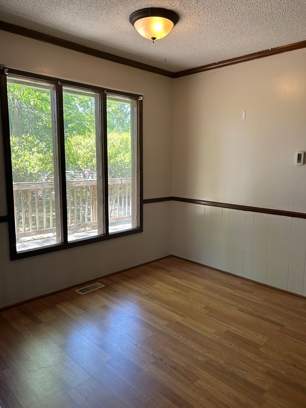 Building Photo - 2616 Locust Hill Rd