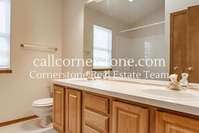 Building Photo - 630 Fernglen Ct