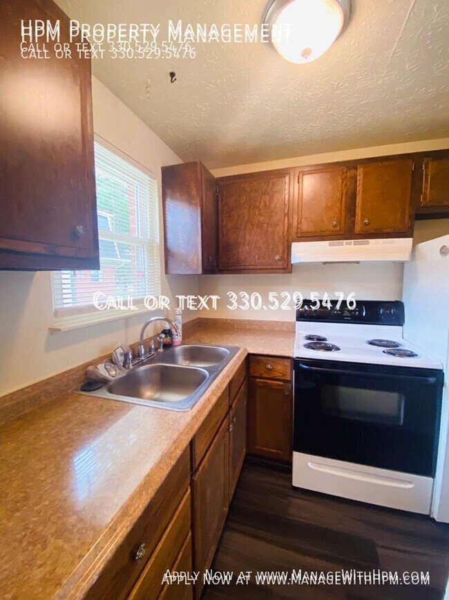 Building Photo - 6634 Island Dr NW