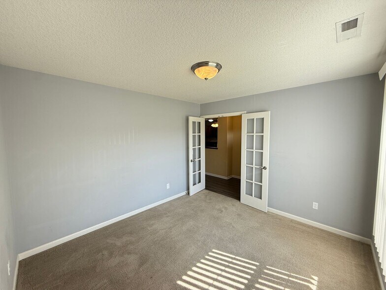 Building Photo - 3921 Stanton Hall Pkwy