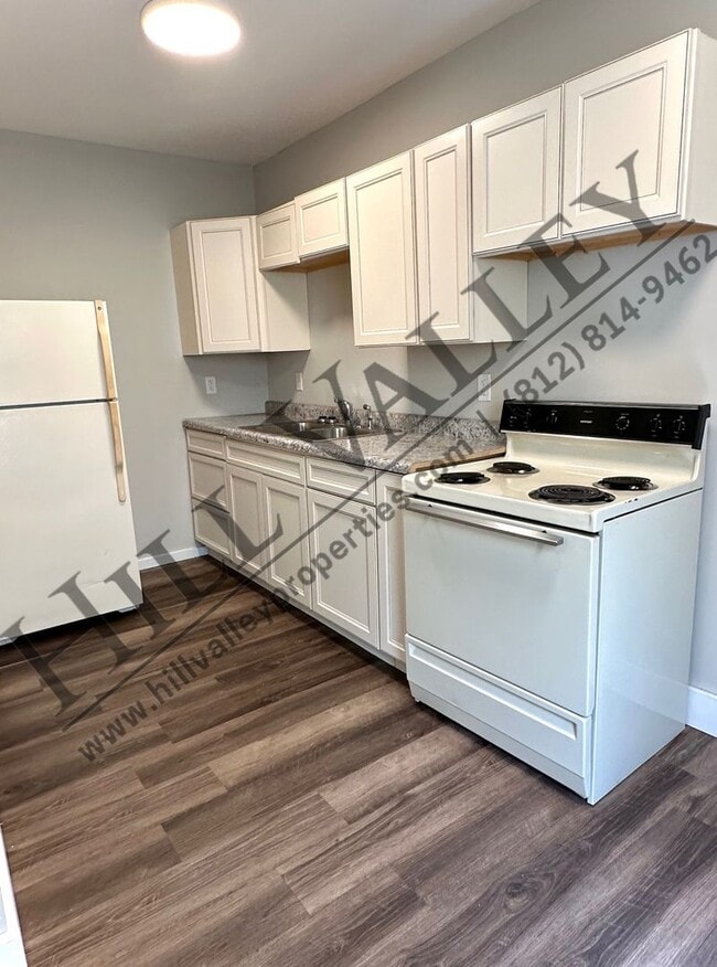 Building Photo - Two Bedroom Home, Close to Downtown/ISU Campus