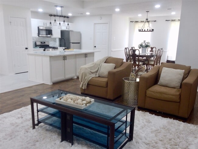 Building Photo - 806 Country Pl Blvd