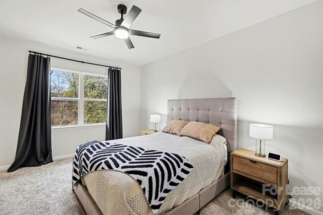 Building Photo - 5128 Somerset Hill Ln