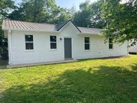 Building Photo - 108 Bandywood Ct