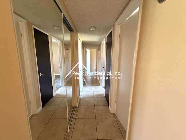 Building Photo - 8907 Rancho Grande Ct