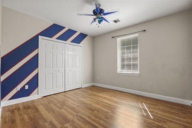 Building Photo - 5554 Palm Lake Cir