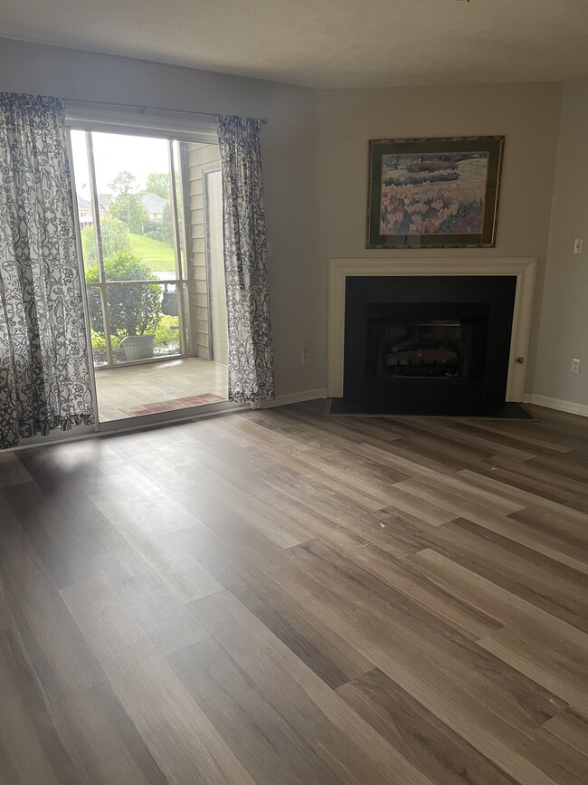 Building Photo - 3302 Spinnaker Point