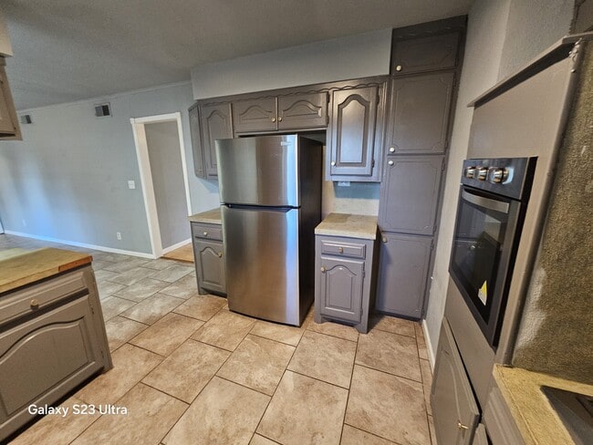 Building Photo - 4505 NW 45th St