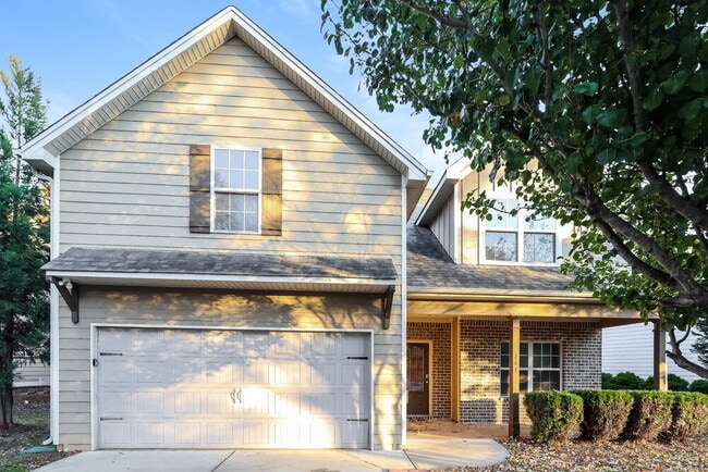 Building Photo - 267 Village Park Dr