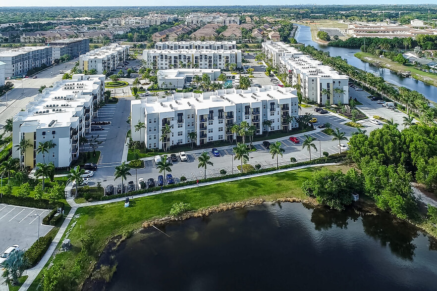 The District Boynton - Boynton Beach, FL | Apartment Finder