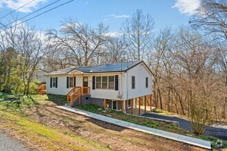 Building Photo - 1642 Keesee Rd