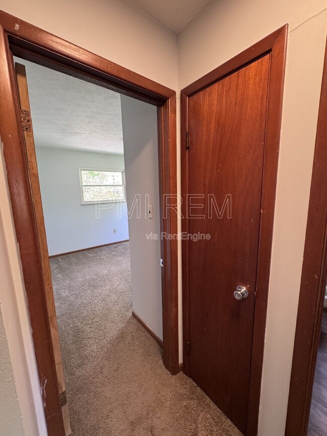 Building Photo - 4020 Vira Rd