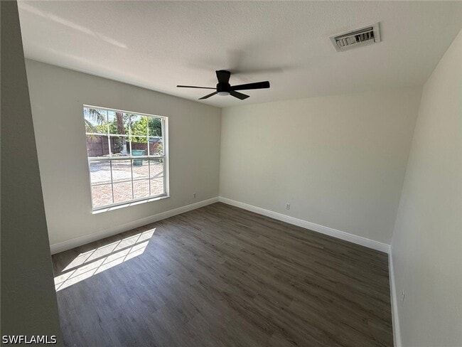 Building Photo - 5248 Confederate Dr