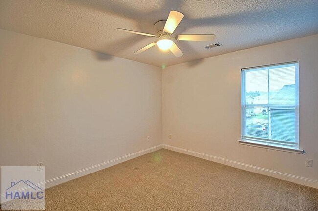 Building Photo - 432 Fairview Cir