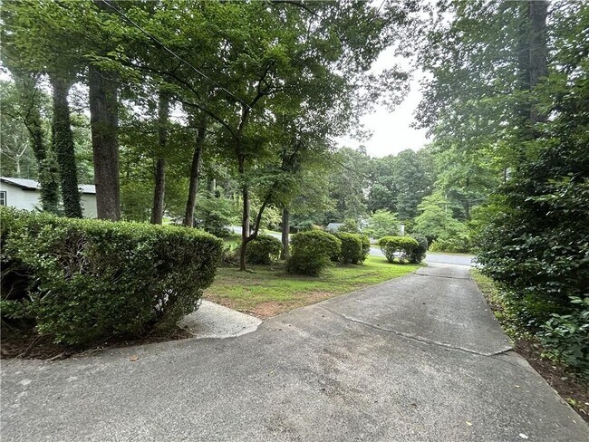 Building Photo - 2271 Fox Hound Pkwy