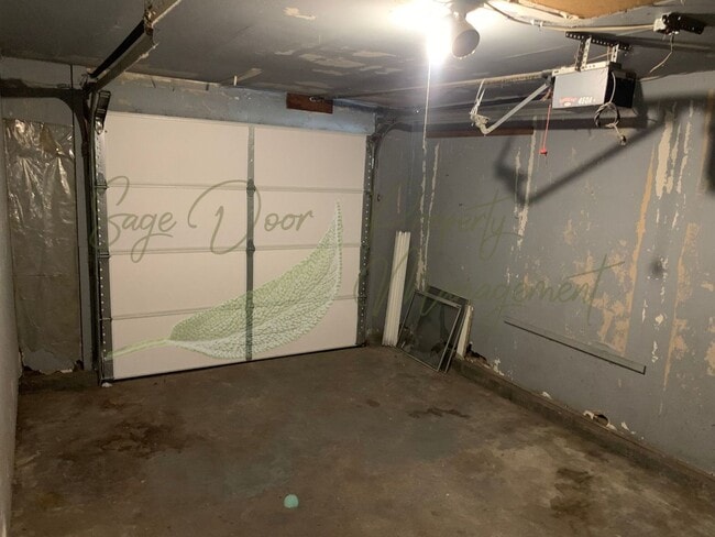 Building Photo - DESIRABLE RAYTOWN LOCATION!!!