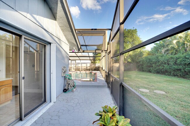 Building Photo - 11508 Clear Creek Pl