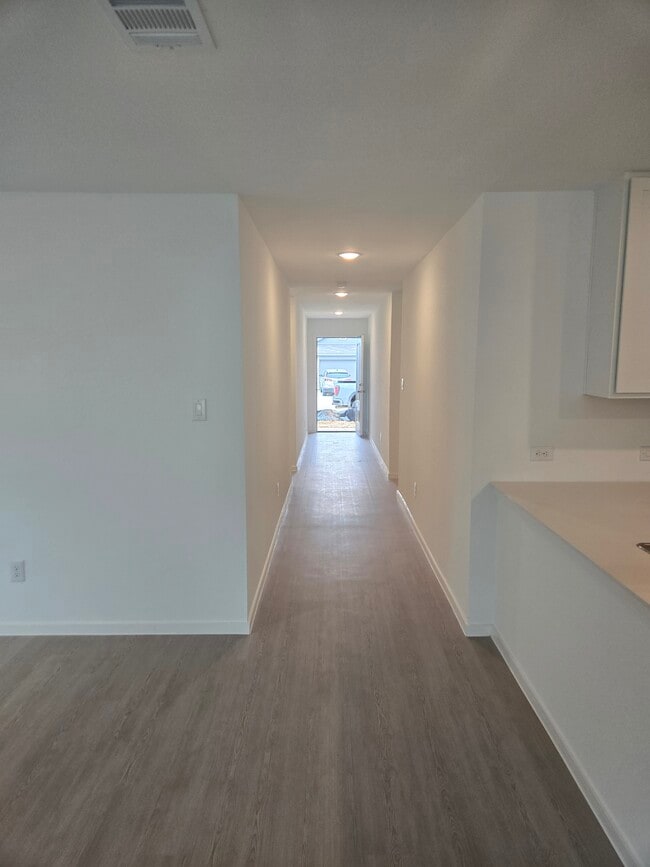 Building Photo - 720 Canyon Run