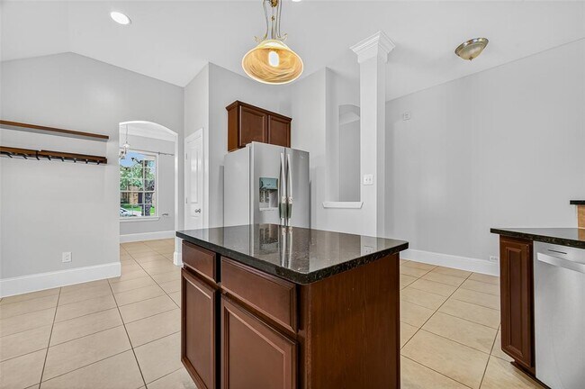 Building Photo - 7023 Sanders Hill Ln