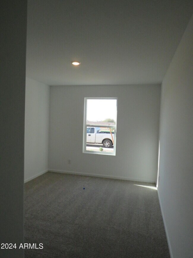 Building Photo - 1456 W Toltec Dr