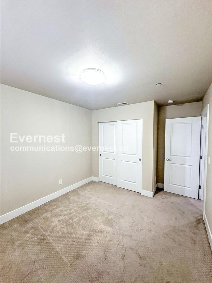 Building Photo - 14830 16th Pl W