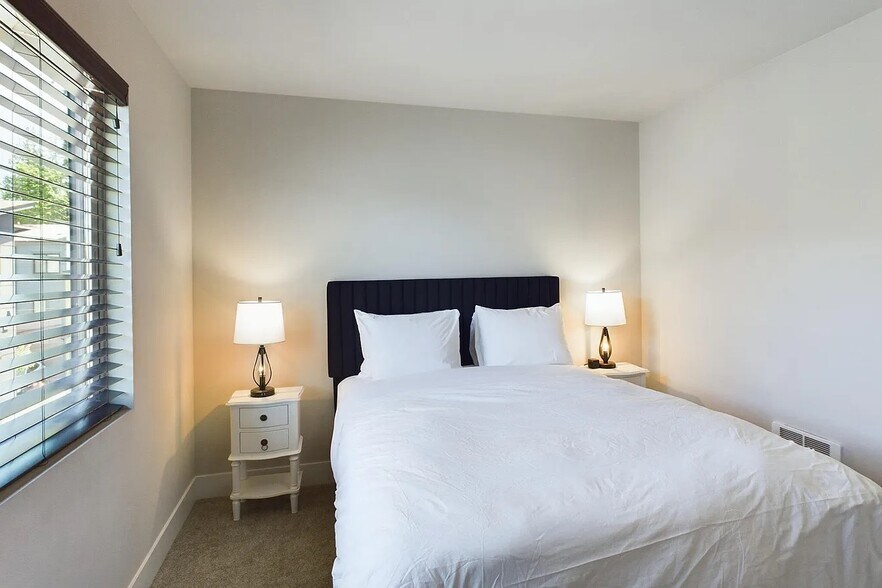 2nd Bedroom - 510 Coho Walk SE