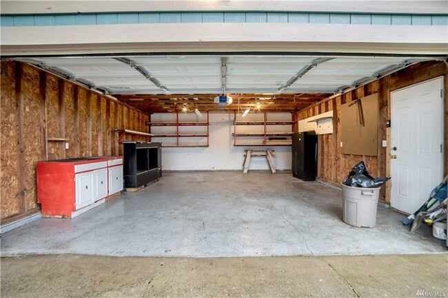 Building Photo - 3bd/2.5ba House in Tacoma