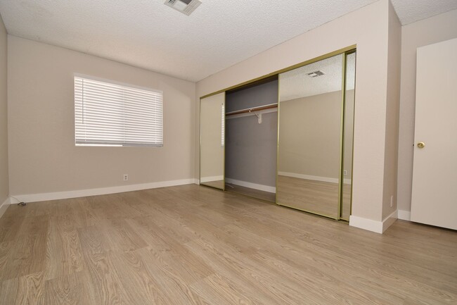 Building Photo - Stunningly remodeled 2-bedroom, 2-bath con...