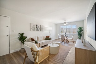 Building Photo - Mountain View