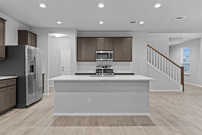 Building Photo - 1113 Burin Dr