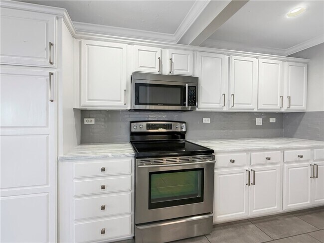 Building Photo - 27 W La Quinta Ct