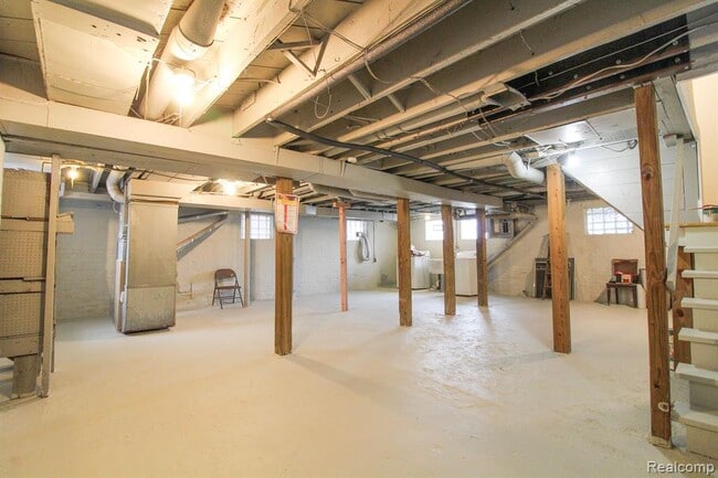 Building Photo - 1612 Atkinson St