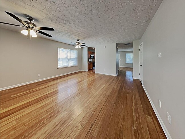 Building Photo - 227 Weatherstone Pointe Dr