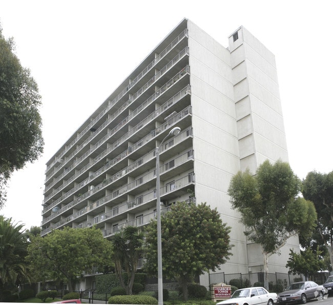 Building Photo - Harbor Towers