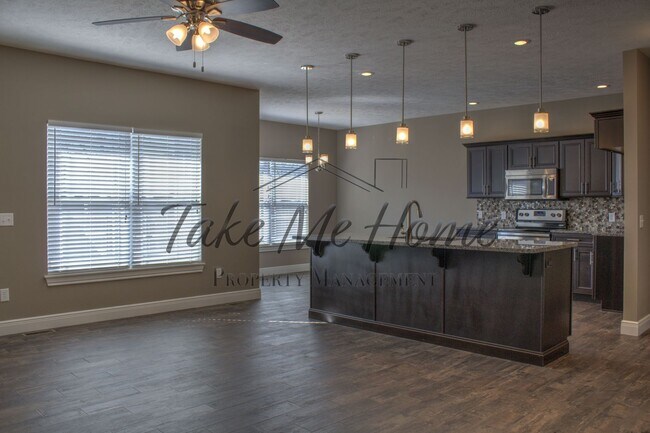 Building Photo - Springfield Schools with Strafford Address!