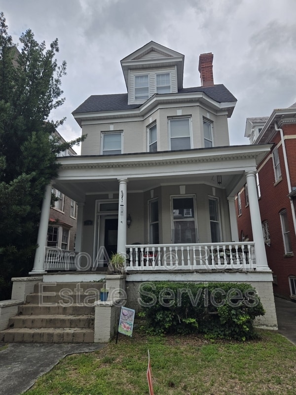 Building Photo - 910 Colonial Ave