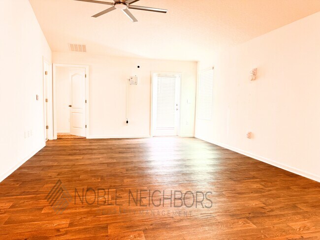 Building Photo - 12915 Rubber Fig Ter