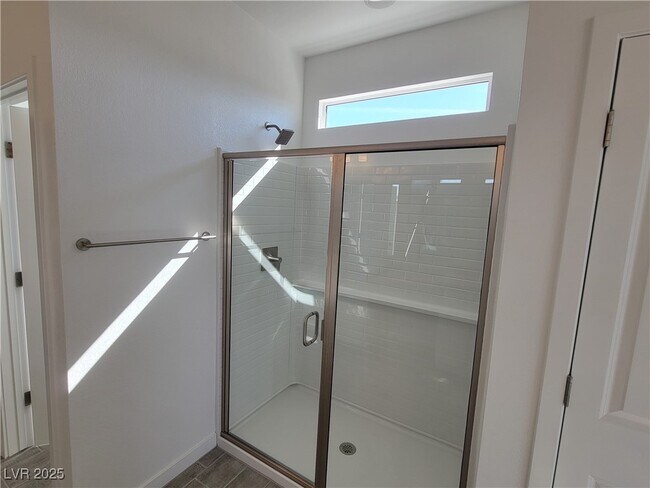 Building Photo - 187 Jaldena Ln