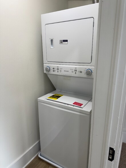 Building Photo - 1101 Stoughton Ave