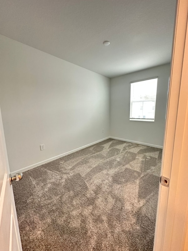 Building Photo - 7433 Stone Crk Trl