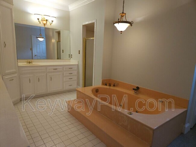 Building Photo - 954 Windmill Ln