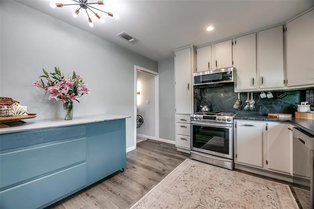 Building Photo - 407 E Broad St