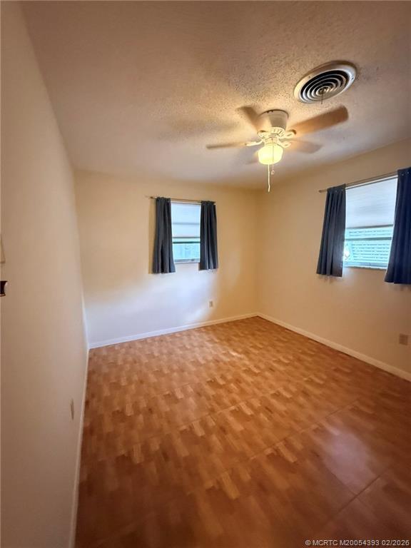 Building Photo - 2417 NW Holiday Ct