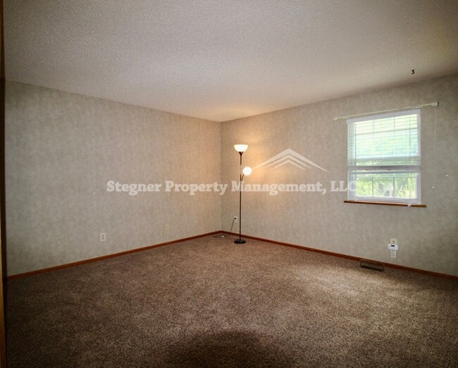 Building Photo - Great Home in Greeley