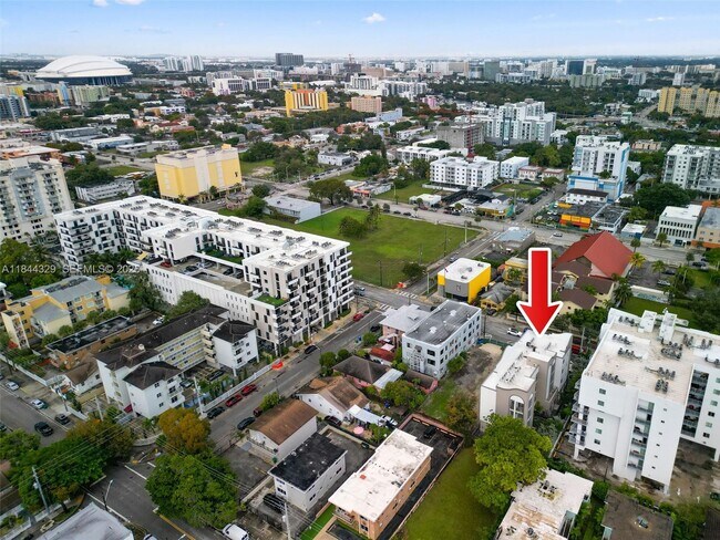 Building Photo - 650 SW 1st St