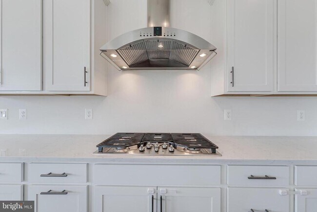 Building Photo - 23765 Fairfield Knl Ct