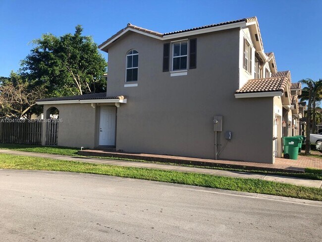 Building Photo - 11823 SW 152nd Ct