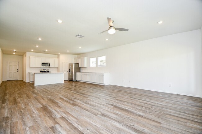 Building Photo - 6023 Ginevra Summers Dr