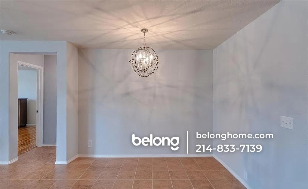 Building Photo - 15833 Coyote Hill Dr