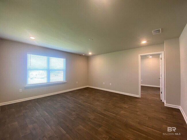 Building Photo - 10559 Ruffian Rte